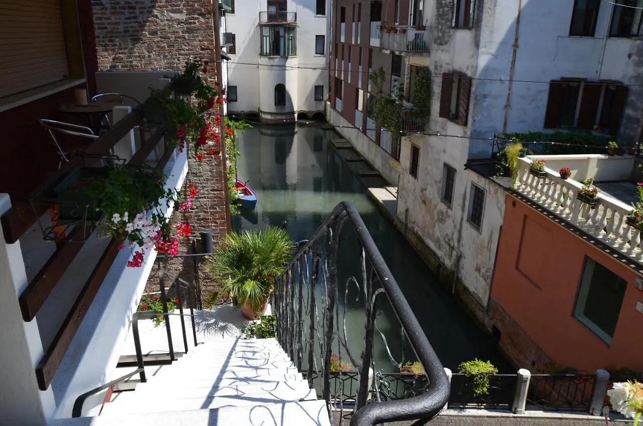 Bed & Breakfast Bed and Breakfast Trevisi27 Treviso